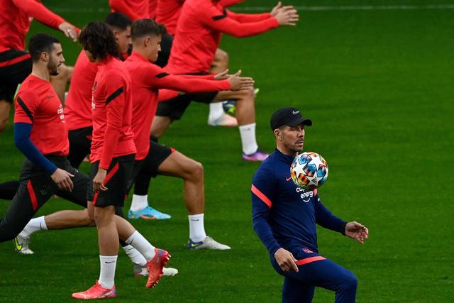 胡明轩21分广东加时胜北控 周琦15+10徐杰15分